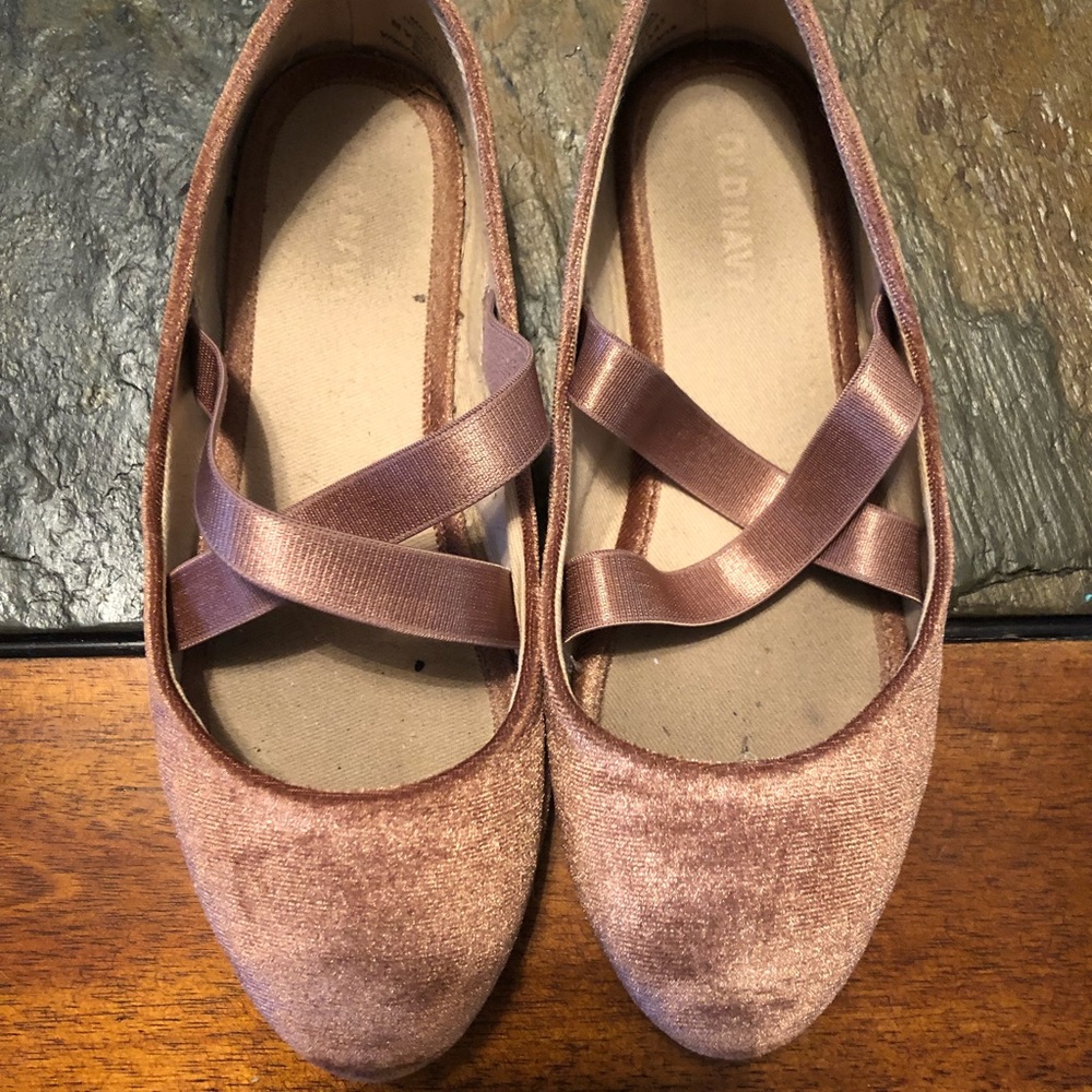 Girls Sz 13 slip on shoe.
